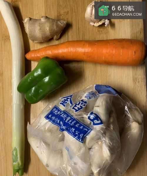 杏鲍菇炒胡萝卜的做法