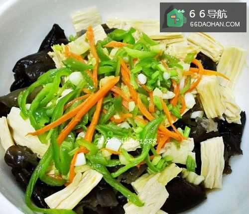 凉拌腐竹木耳的做法