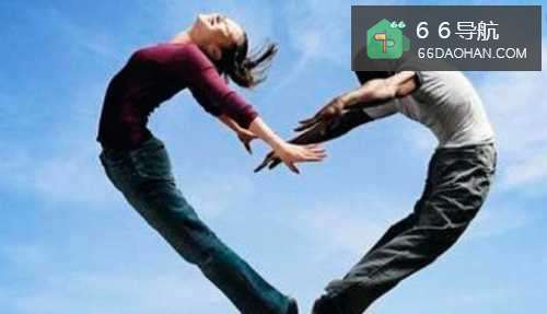 当一个男生喜欢你的时候会有哪些表现