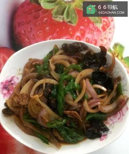 青椒洋葱木耳炒肉片的做法