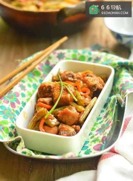 家常菜：排骨炖豆角—冬季暖身