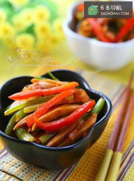 香辣萦绕的三丝杏鲍菇——快手下饭的美味家常菜