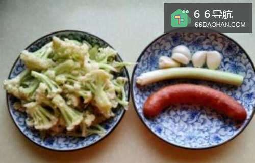 散菜花炒火腿肠的做法步骤