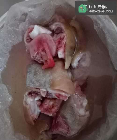 在家制作简单清汤猪脚