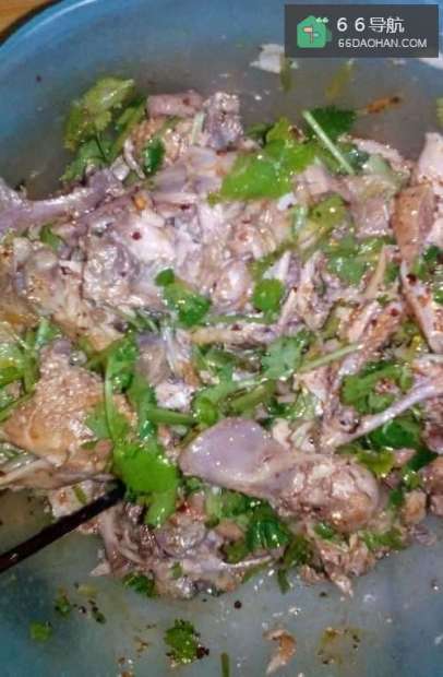 美味的拌鸡架