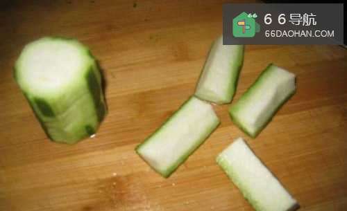 【虾仁炒丝瓜】简单做法