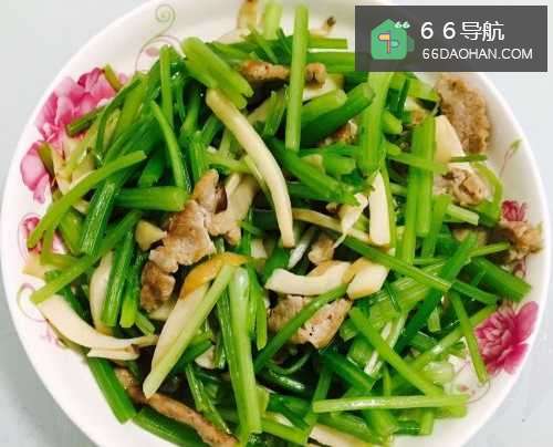 芹菜杏鲍菇炒肉丝——简单的家常菜菜谱