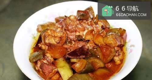 酱香萝卜烧鸭腿的做法