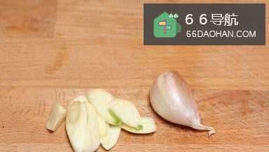 怎样处理出家常菜系列之菠菜炒金针菇