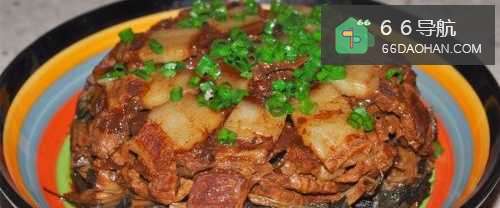 软到入口即化的“梅菜扣肉”