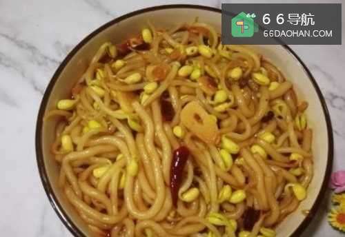 黄豆芽炒土豆粉
