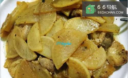 家常菜系白萝卜炒肉