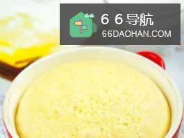 杏仁味蒸蛋糕的做法