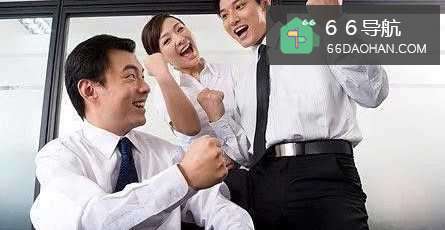 与同事交往的口才艺术有何种？