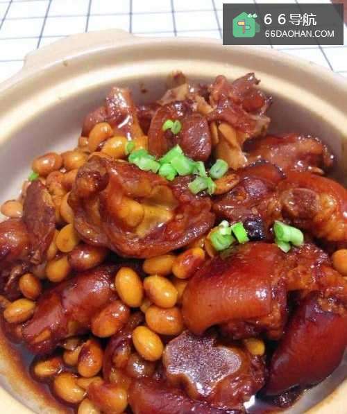 黄豆焖猪蹄的做法