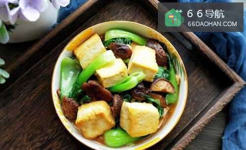 怎样在家就可以简单做一份香菇青菜烧豆腐呢？