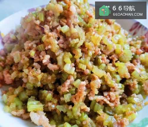 简易版：芹菜炒肉渣