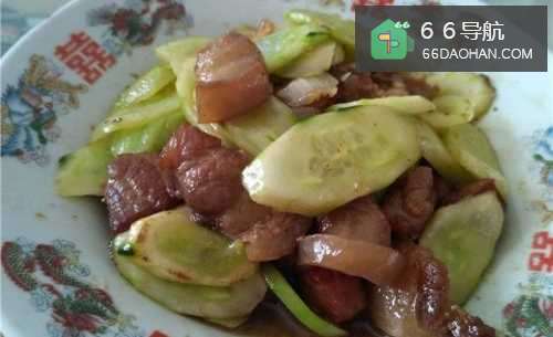 家常菜红烧肉烧黄瓜