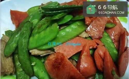 家常菜系火腿肉片炒荷兰豆