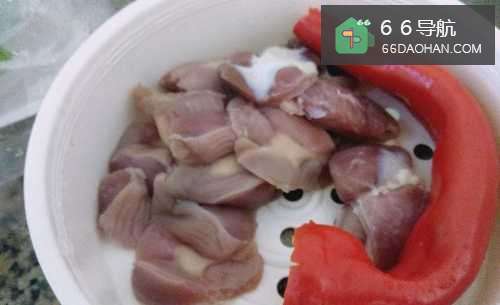 辣椒炒鸡杂的家常做法