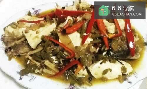 家常菜----酸菜豆腐焖鱼