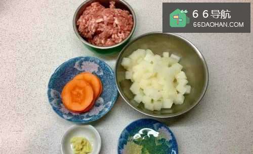 如何处理出家常菜系列之肉末山药丸