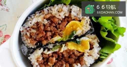 私房食谱：酱肉燥蛋免捏饭团