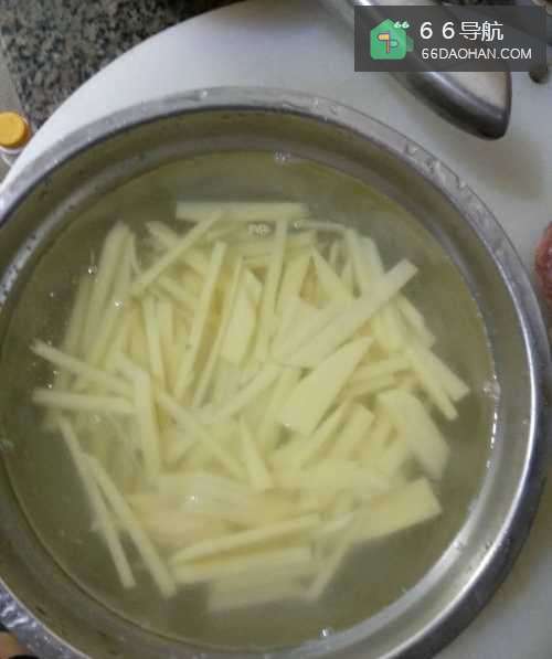 瘦肉丝炒土豆丝的做法家常菜简单好吃