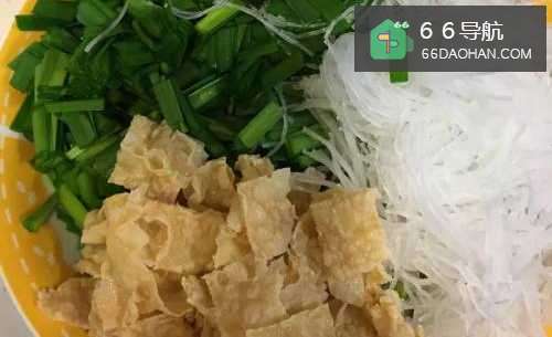 怎样处理出家常菜系列之韭菜粉丝炒鸡蛋