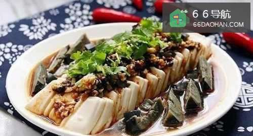 简单易学的皮蛋豆腐的家常做法