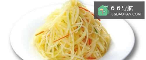 双椒土豆丝的制作过程