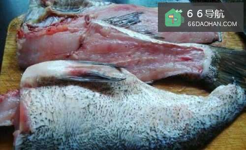 【水煮大头鱼】简单做法