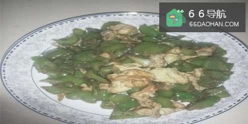 简单几步做出美味的辣椒炒蛋