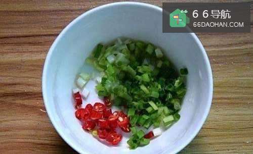 香甜酥干的玉米炒肉末,一个人就能干掉一盘