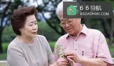 在外地工作怎么孝顺父母让父母开心？