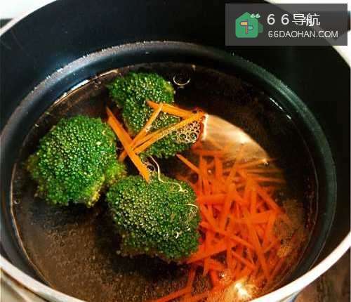 怎样做出家常菜系列之野菜玉子烧