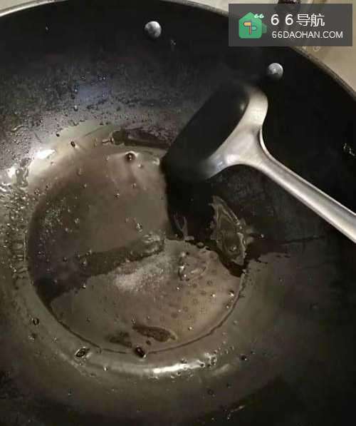 家常菜黑草鱼头豆腐汤