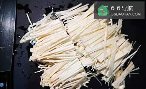 怎么样处理出家常菜系列之蘑菇蛤蜊鸡汤