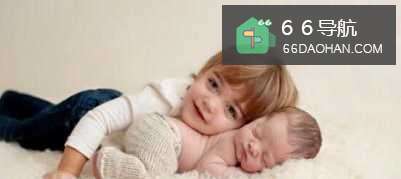 生二胎面对两个孩子，怎么样处理到不偏不倚？