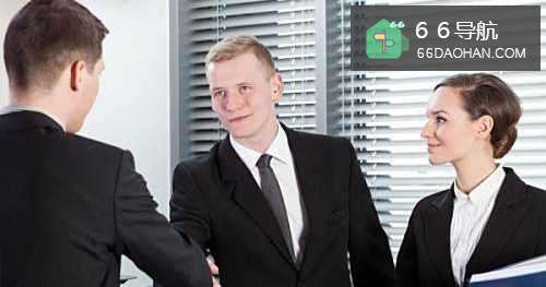 职场中去谈客户被周围的人和事情不断打扰怎么样处理