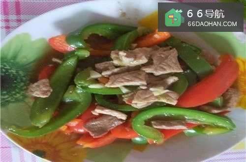 青红椒炒瘦肉--美味家常菜