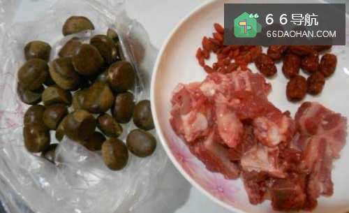 【板栗排骨汤】简单做法